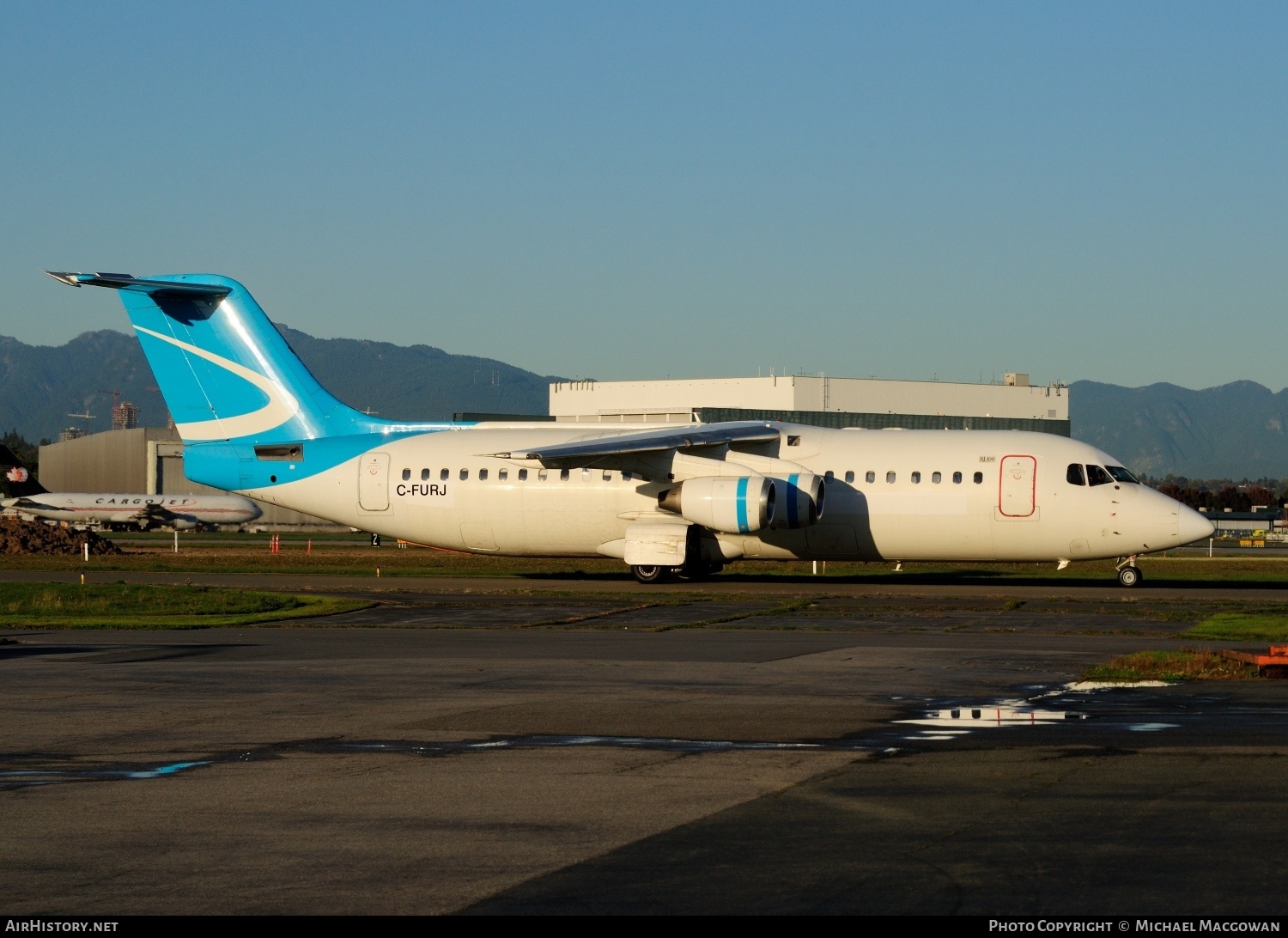 Aircraft Photo of C-FURJ | British Aerospace Avro 146-RJ100 | AirHistory.net #608922