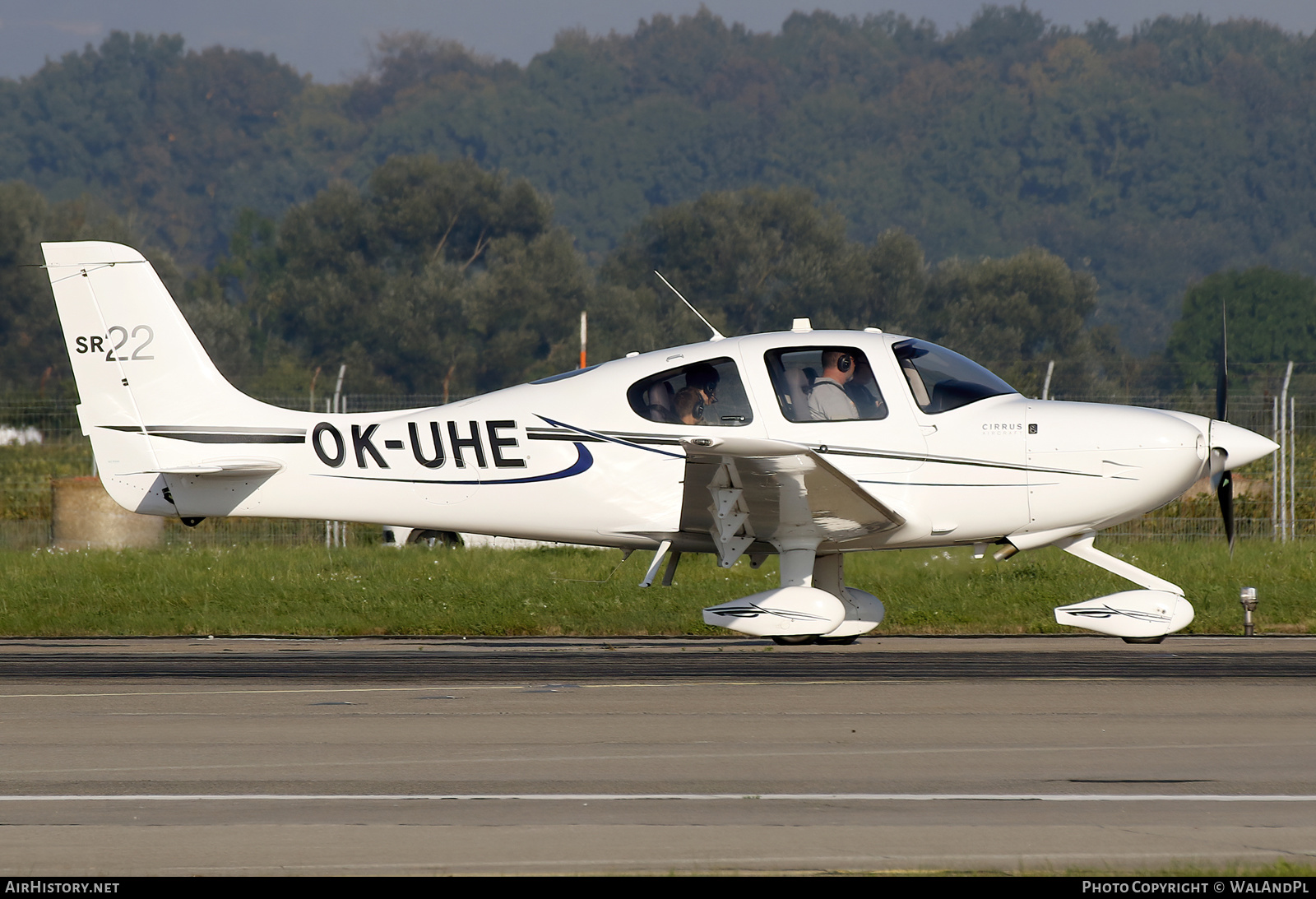 Aircraft Photo of OK-UHE | Cirrus SR-22 G3 | AirHistory.net #609044