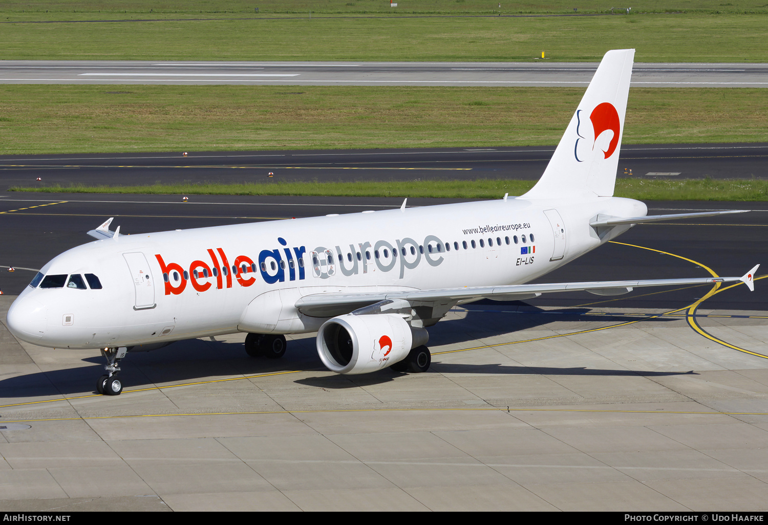 Aircraft Photo of EI-LIS | Airbus A320-214 | Belle Air Europe | AirHistory.net #609052
