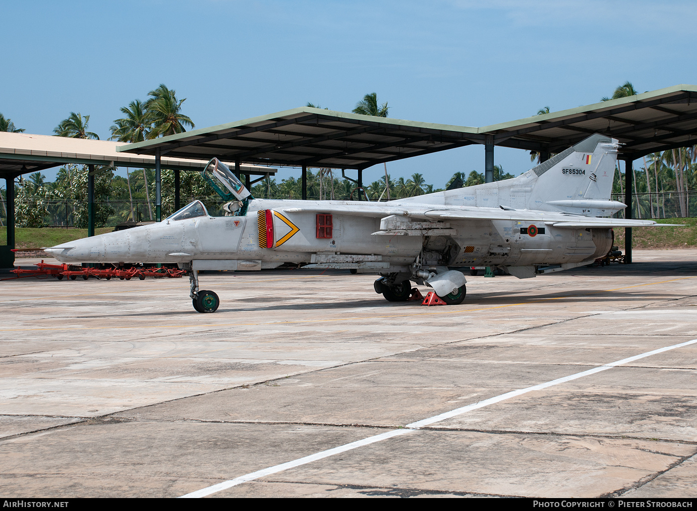 Aircraft Photo of SFS5304 | Mikoyan-Gurevich MiG-27M | Sri Lanka - Air Force | AirHistory.net #609076