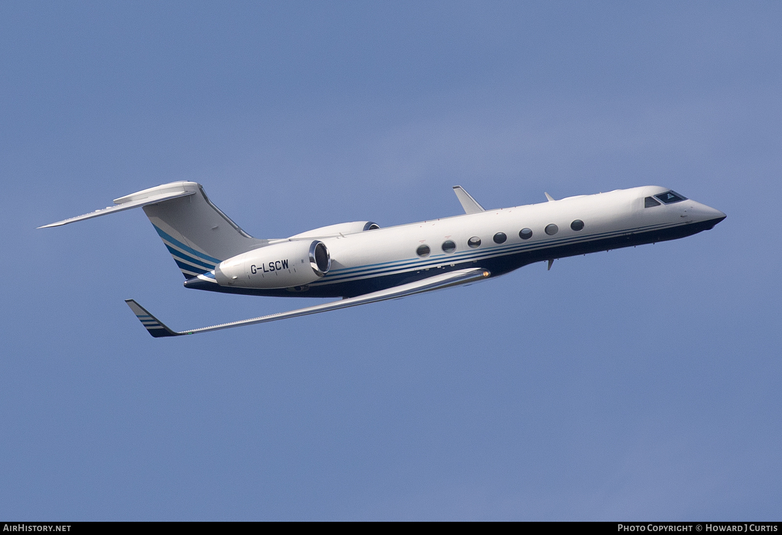 Aircraft Photo of G-LSCW | Gulfstream Aerospace G-V-SP Gulfstream G550 | AirHistory.net #609084