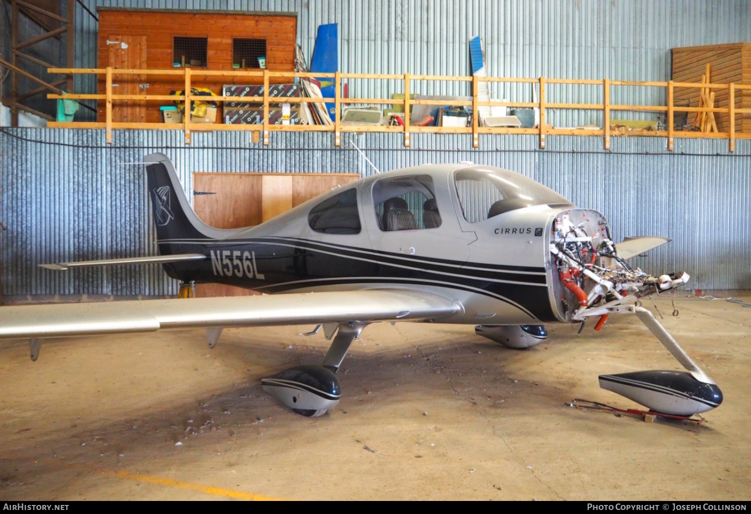 Aircraft Photo of N556L | Cirrus SR-22 G1 | AirHistory.net #609106