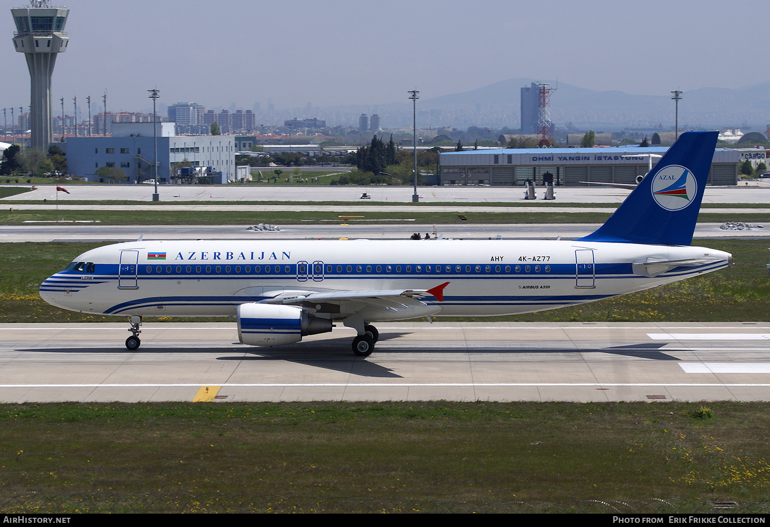 Aircraft Photo of 4K-AZ77 | Airbus A320-214 | Azerbaijan Airlines - AZAL - AHY | AirHistory.net #609116