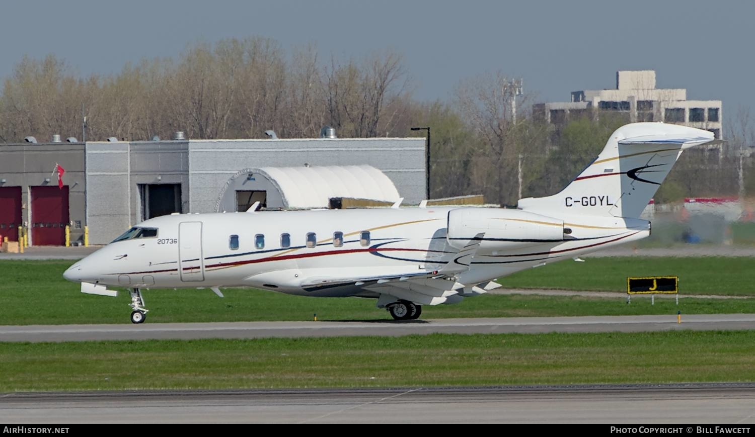 Aircraft Photo of C-GOYL | Bombardier Challenger 350 (BD-100-1A10) | AirHistory.net #609277