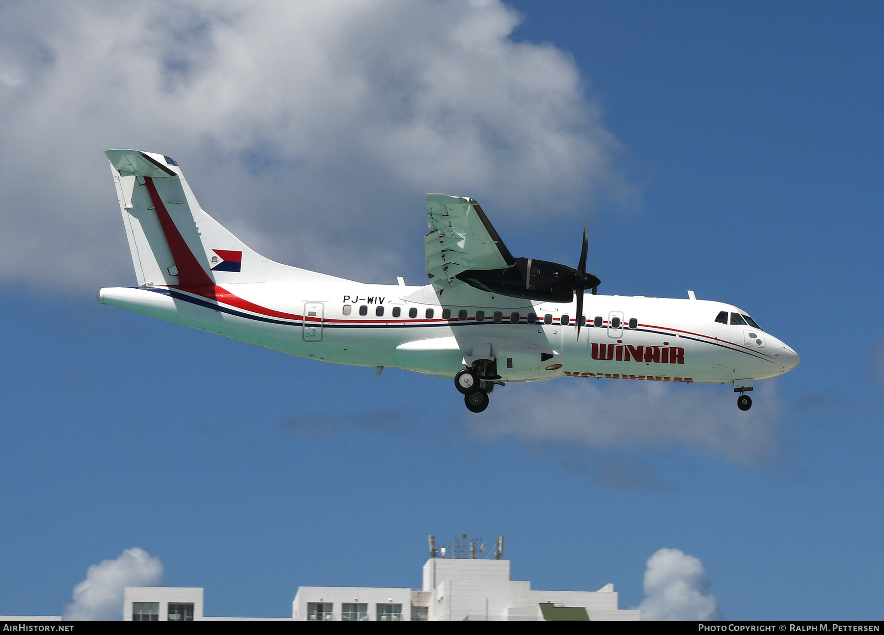 Aircraft Photo of PJ-WIV | ATR ATR-42-500 | Winair - Windward Islands Airways | AirHistory.net #609348