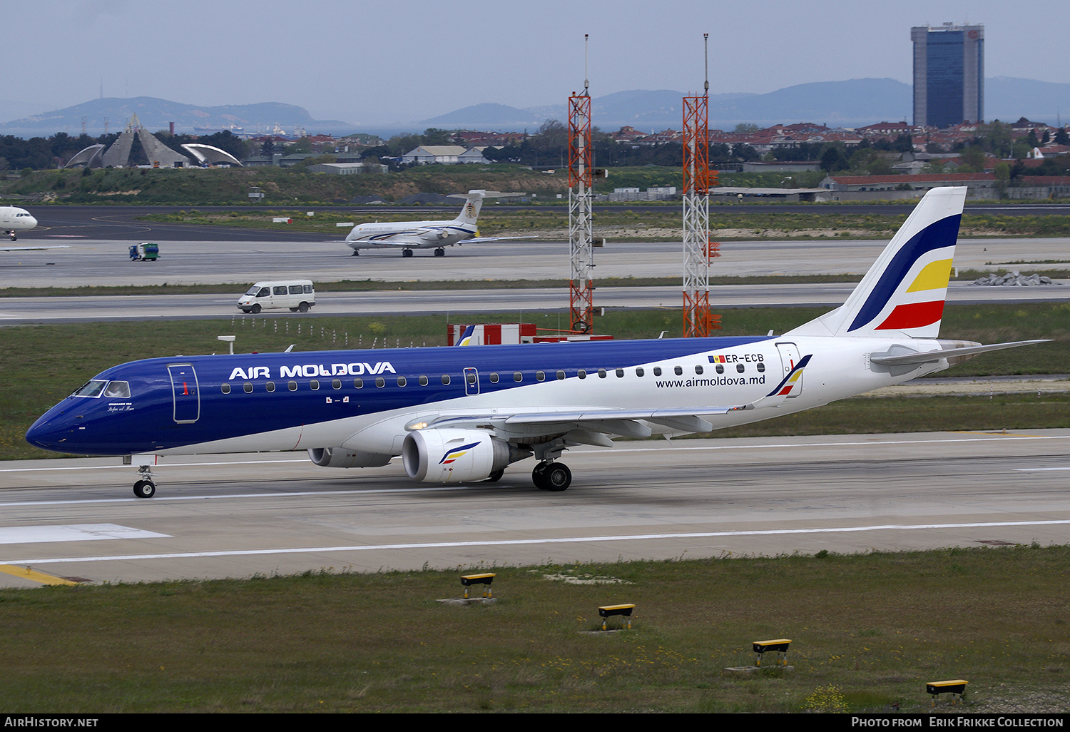 Aircraft Photo of ER-ECB | Embraer 190LR (ERJ-190-100LR) | Air Moldova | AirHistory.net #609532