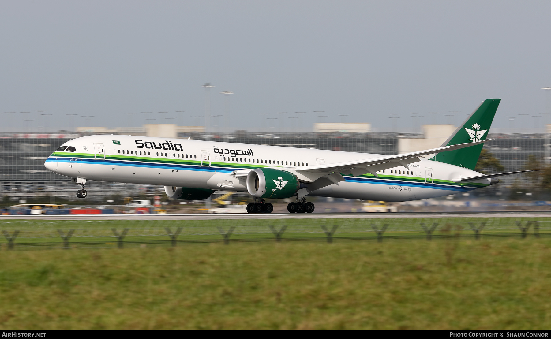 Aircraft Photo of HZ-AR32 | Boeing 787-10 Dreamliner | Saudia - Saudi Arabian Airlines | AirHistory.net #609656