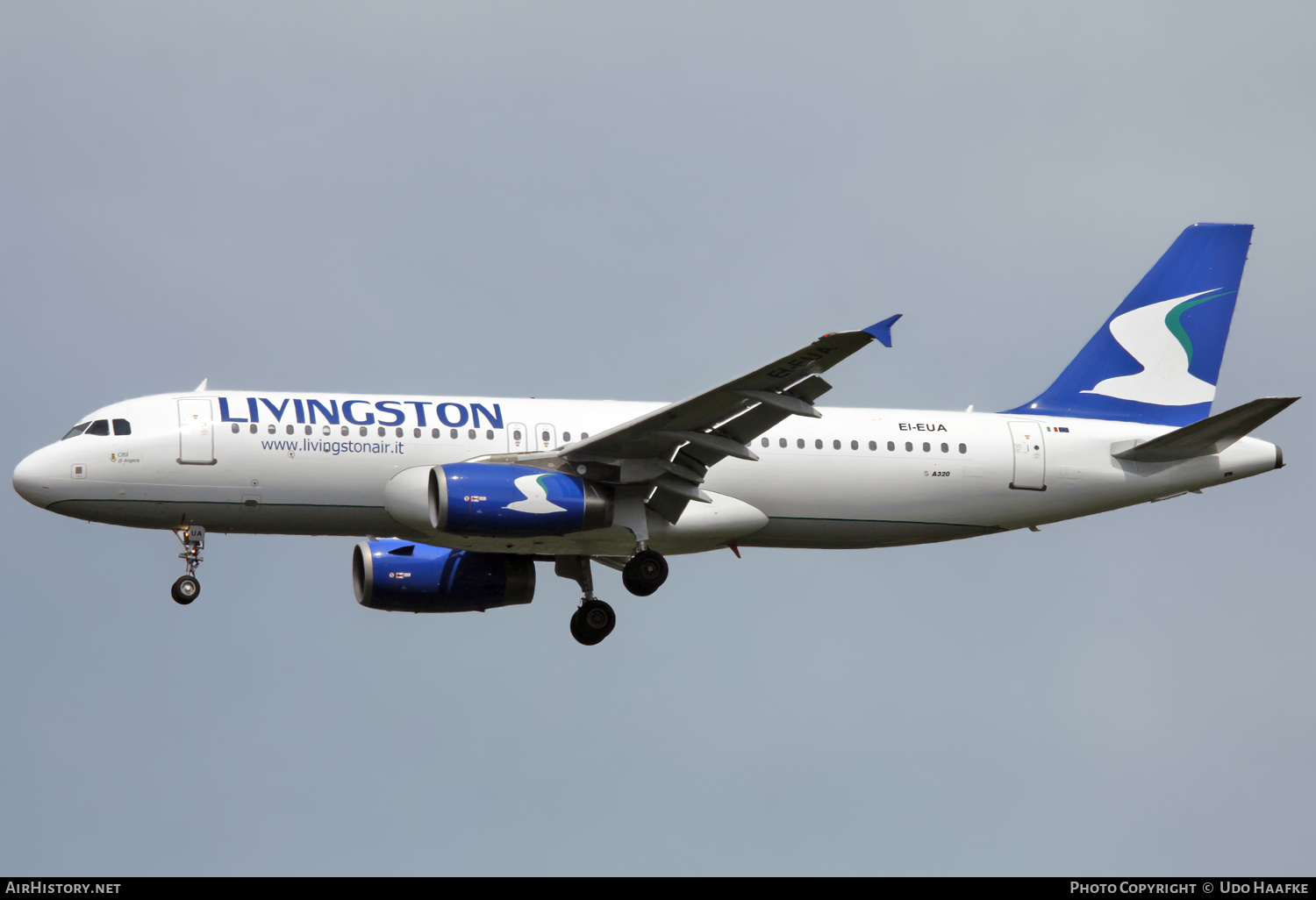 Aircraft Photo of EI-EUA | Airbus A320-232 | Livingston Air | AirHistory.net #609749