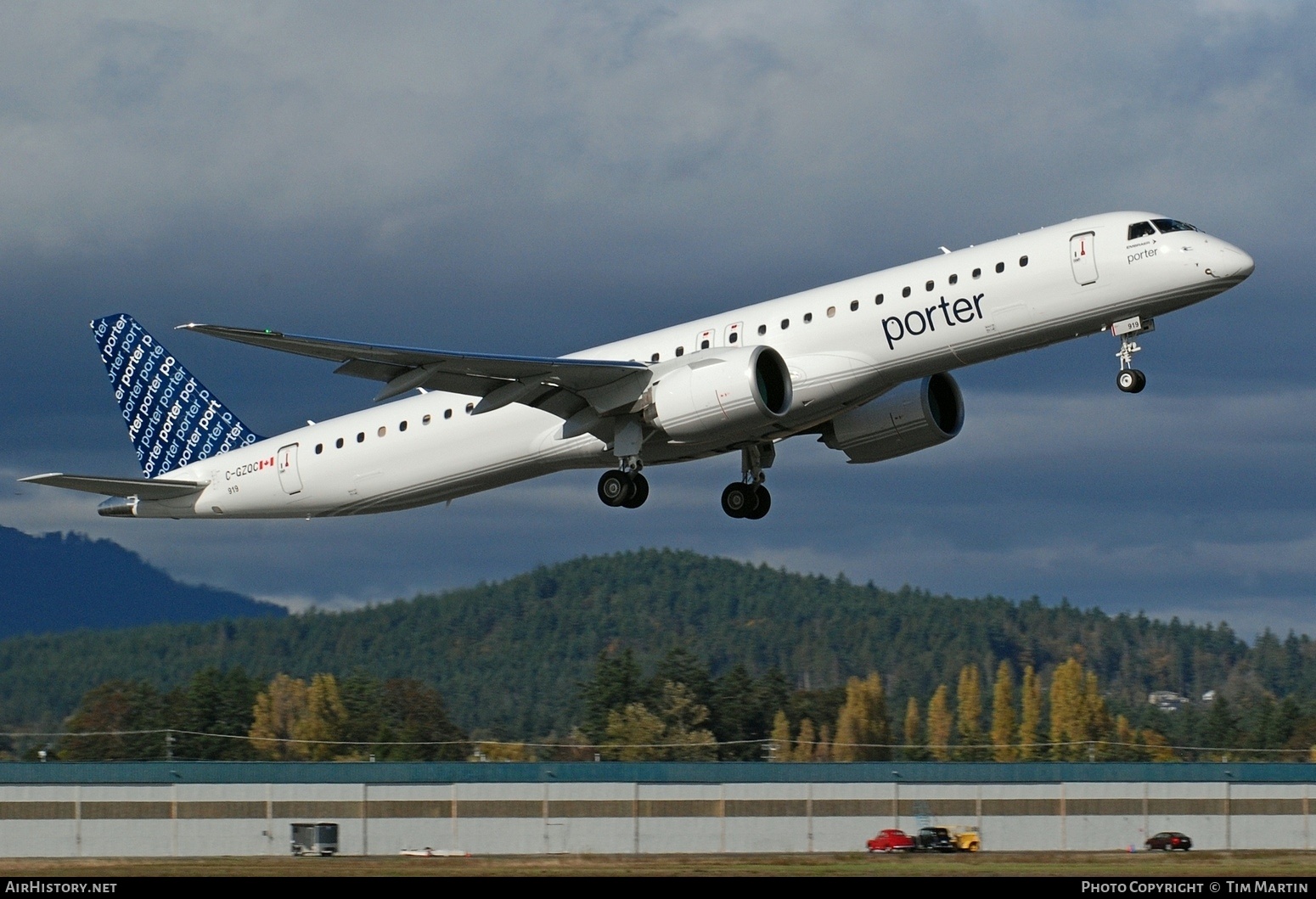 Aircraft Photo of C-GZQC | Embraer 195-E2 (ERJ-190-400) | Porter Airlines | AirHistory.net #609805