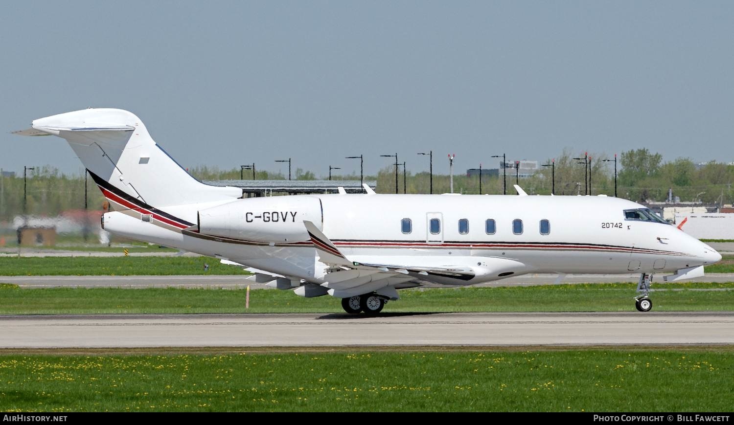 Aircraft Photo of C-GOVY | Bombardier Challenger 350 (BD-100-1A10) | AirHistory.net #609912