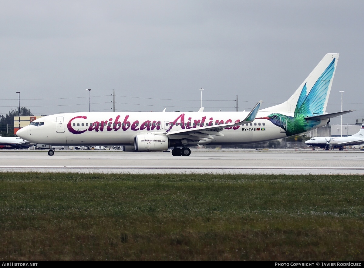 Aircraft Photo of 9Y-TAB | Boeing 737-8Q8 | Caribbean Airlines | AirHistory.net #610068