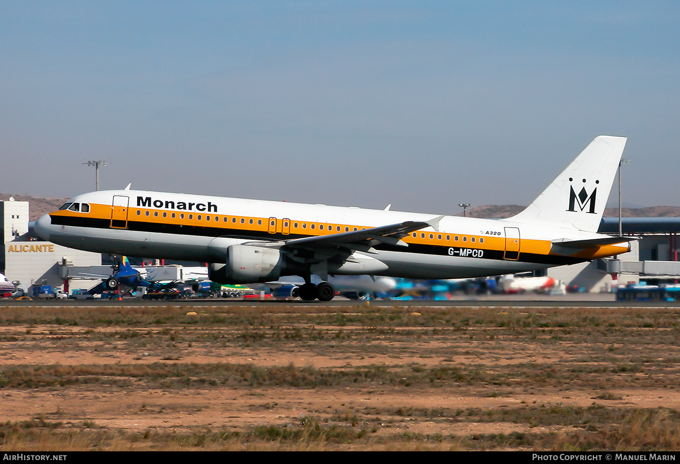 Aircraft Photo of G-MPCD | Airbus A320-212 | Monarch Airlines | AirHistory.net #610074