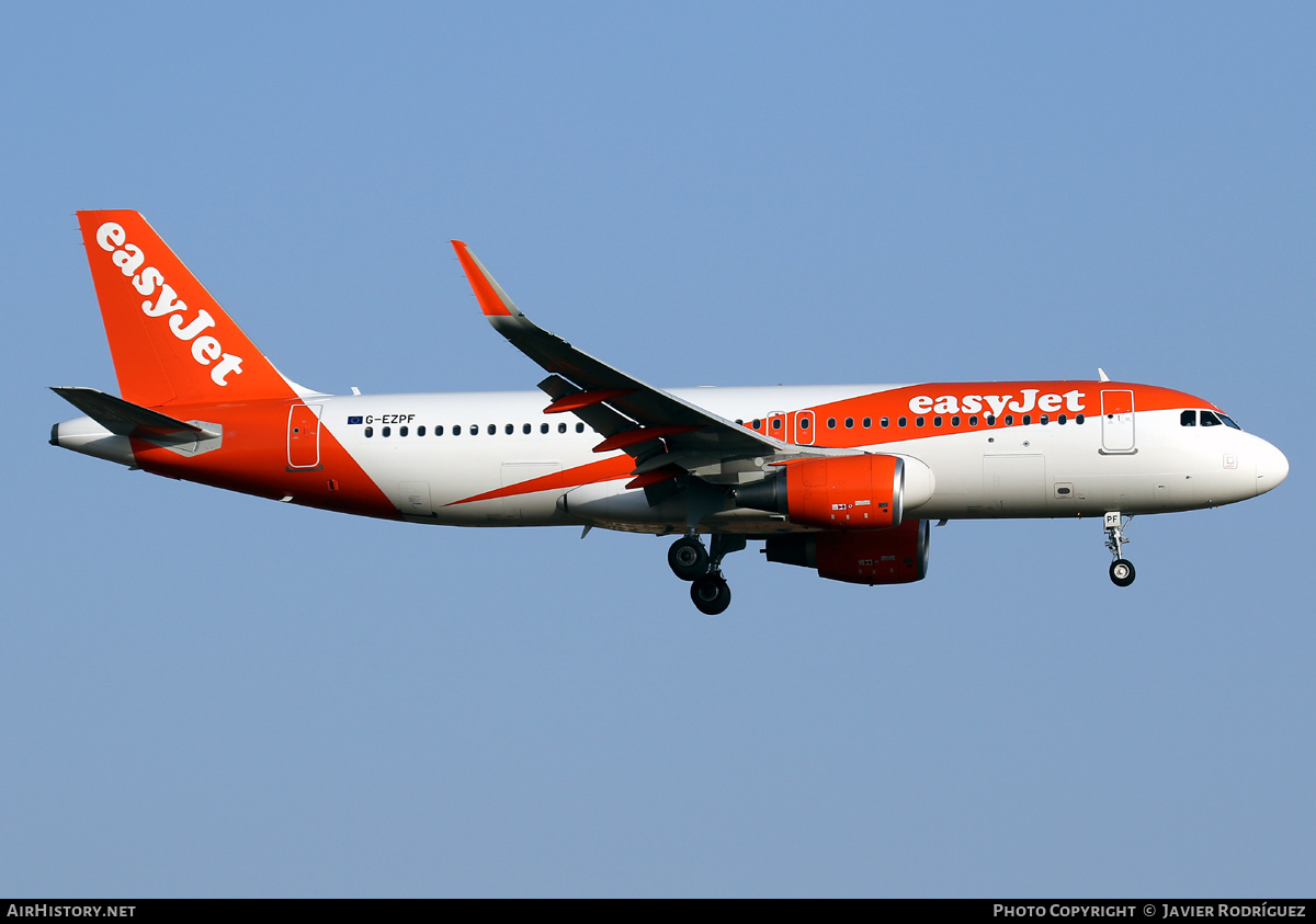 Aircraft Photo of G-EZPF | Airbus A320-214 | EasyJet | AirHistory.net #610088