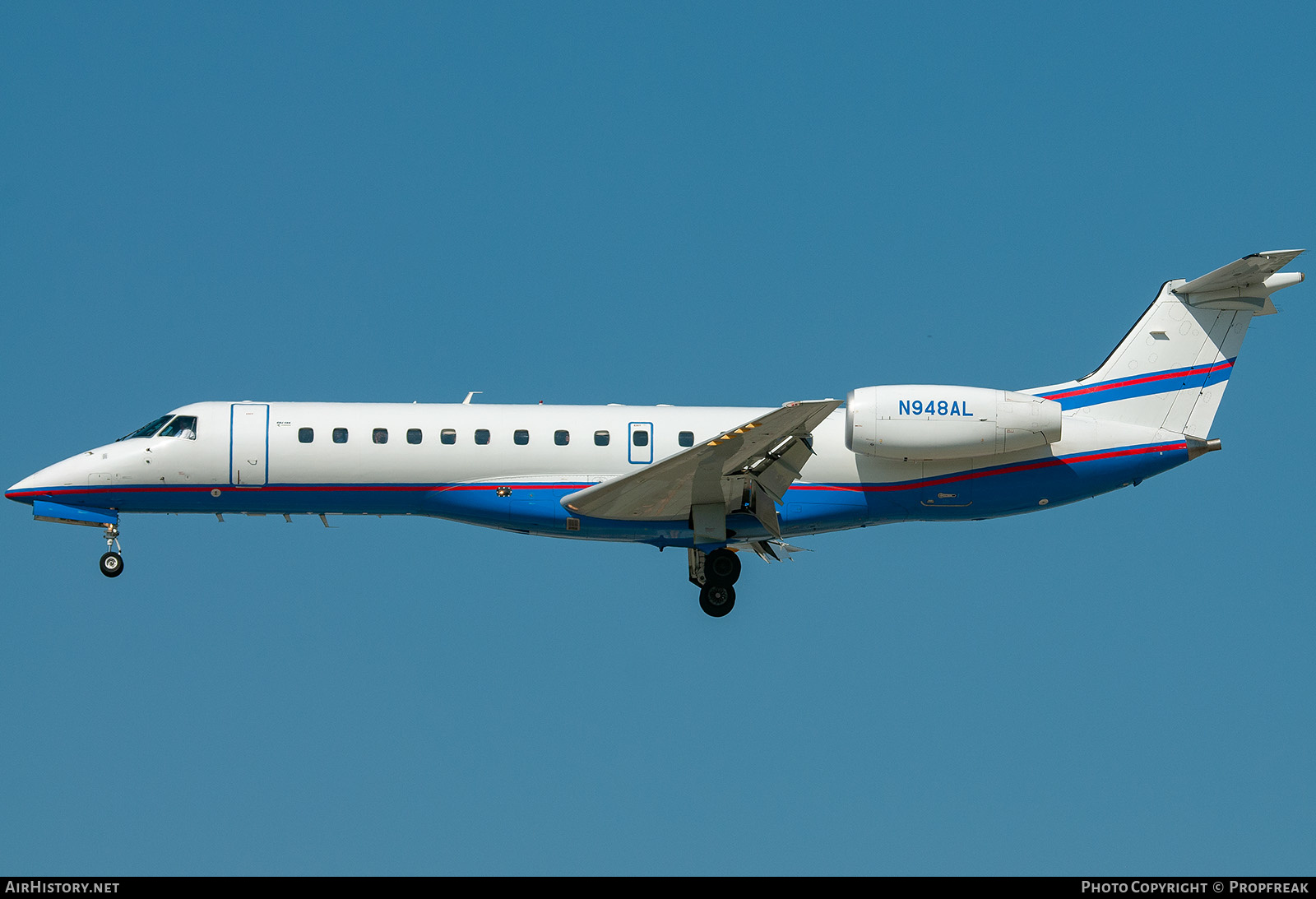 Aircraft Photo of N948AL | Embraer ERJ-135ER (EMB-135ER) | AirHistory.net #610144