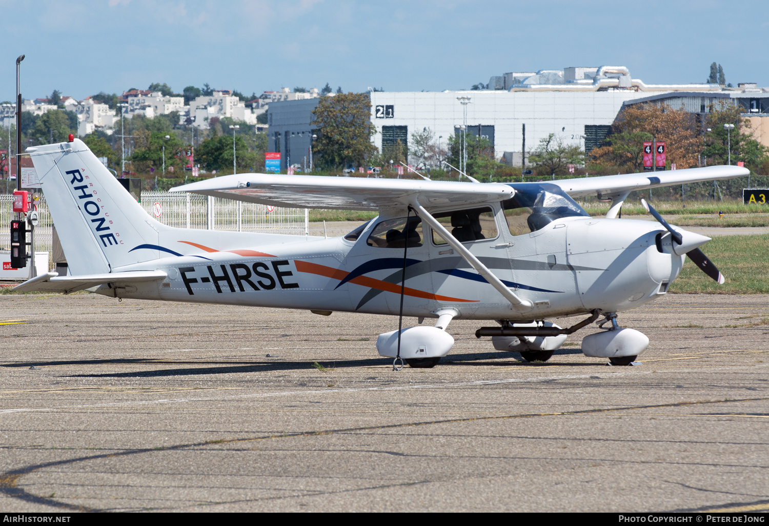 Aircraft Photo of F-HRSE | Cessna 172S Skyhawk SP | Aéroclub du Rhône | AirHistory.net #610276