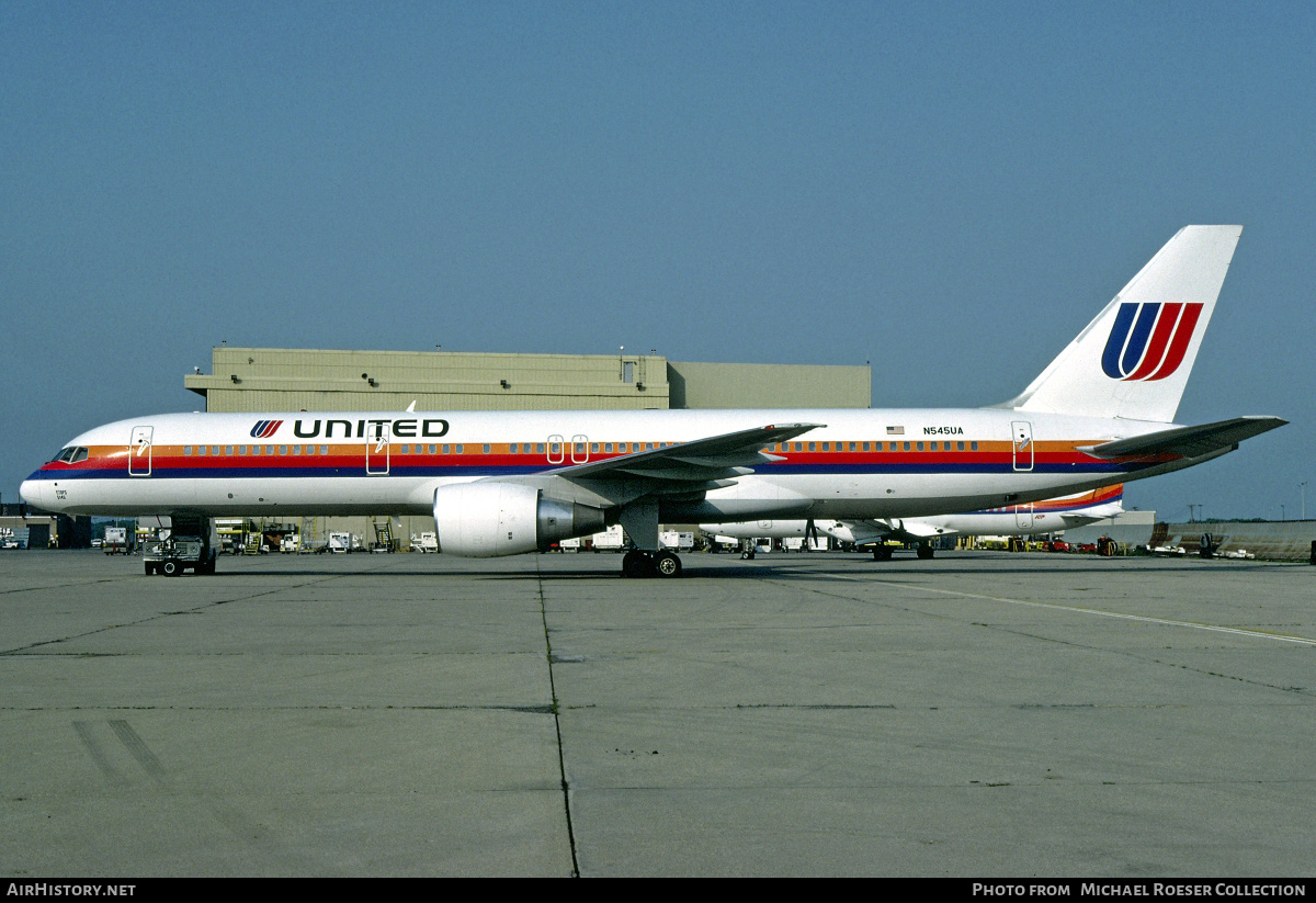 Aircraft Photo of N545UA | Boeing 757-222 | United Airlines | AirHistory.net #610279