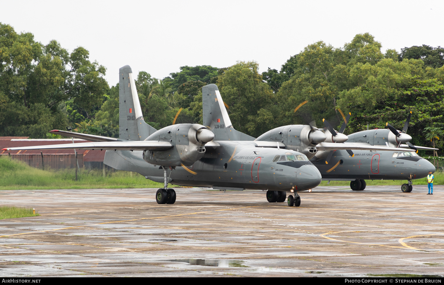 Aircraft Photo of SCM-863 | Antonov An-32B | Sri Lanka - Air Force | AirHistory.net #610417