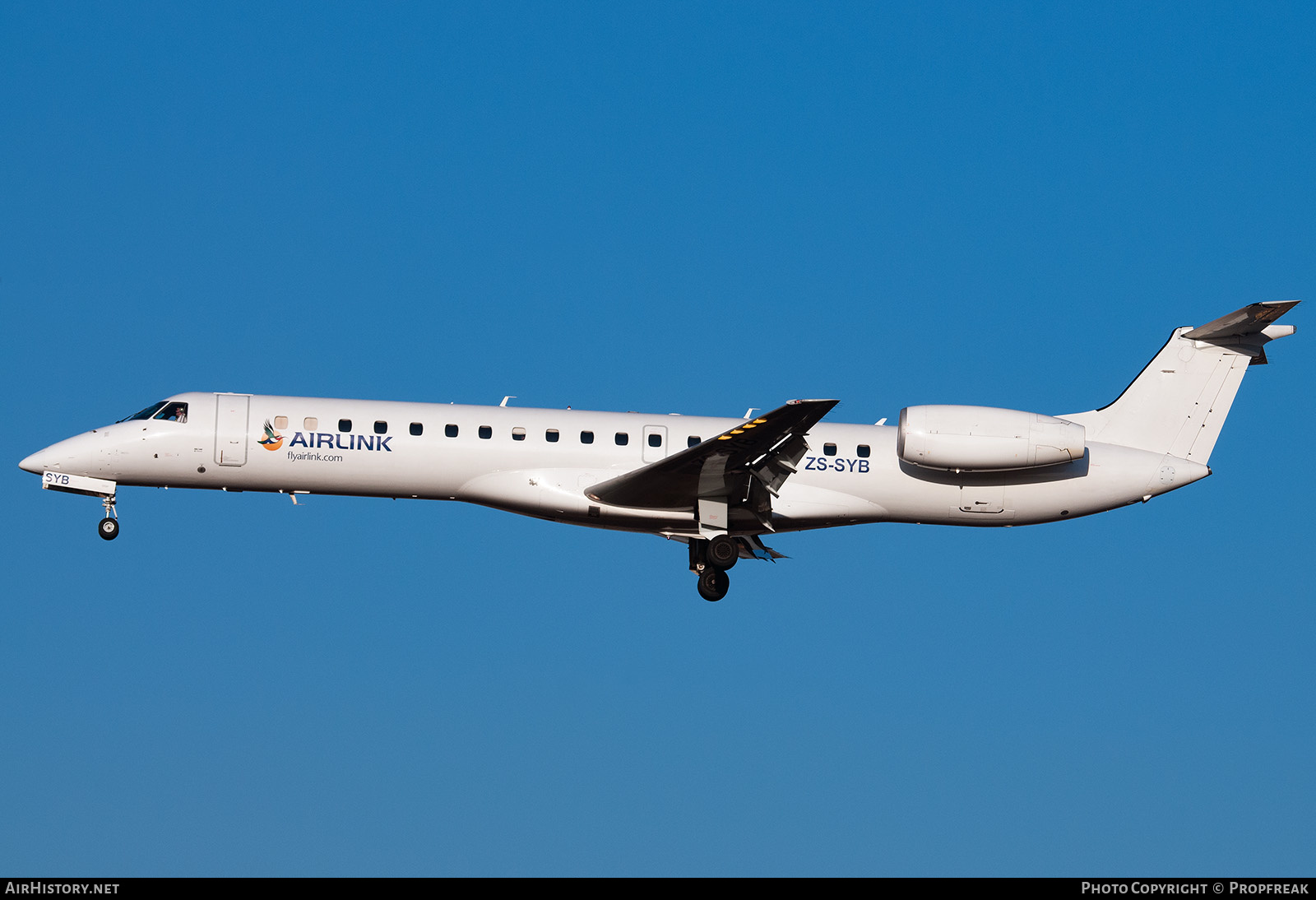 Aircraft Photo of ZS-SYB | Embraer ERJ-145MP (EMB-145MP) | Airlink | AirHistory.net #610495