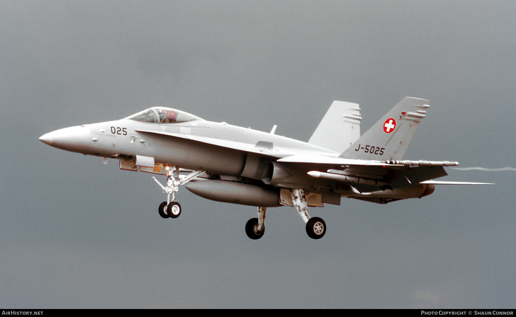 Aircraft Photo of J-5025 | McDonnell Douglas F/A-18C Hornet | Switzerland - Air Force | AirHistory.net #610499