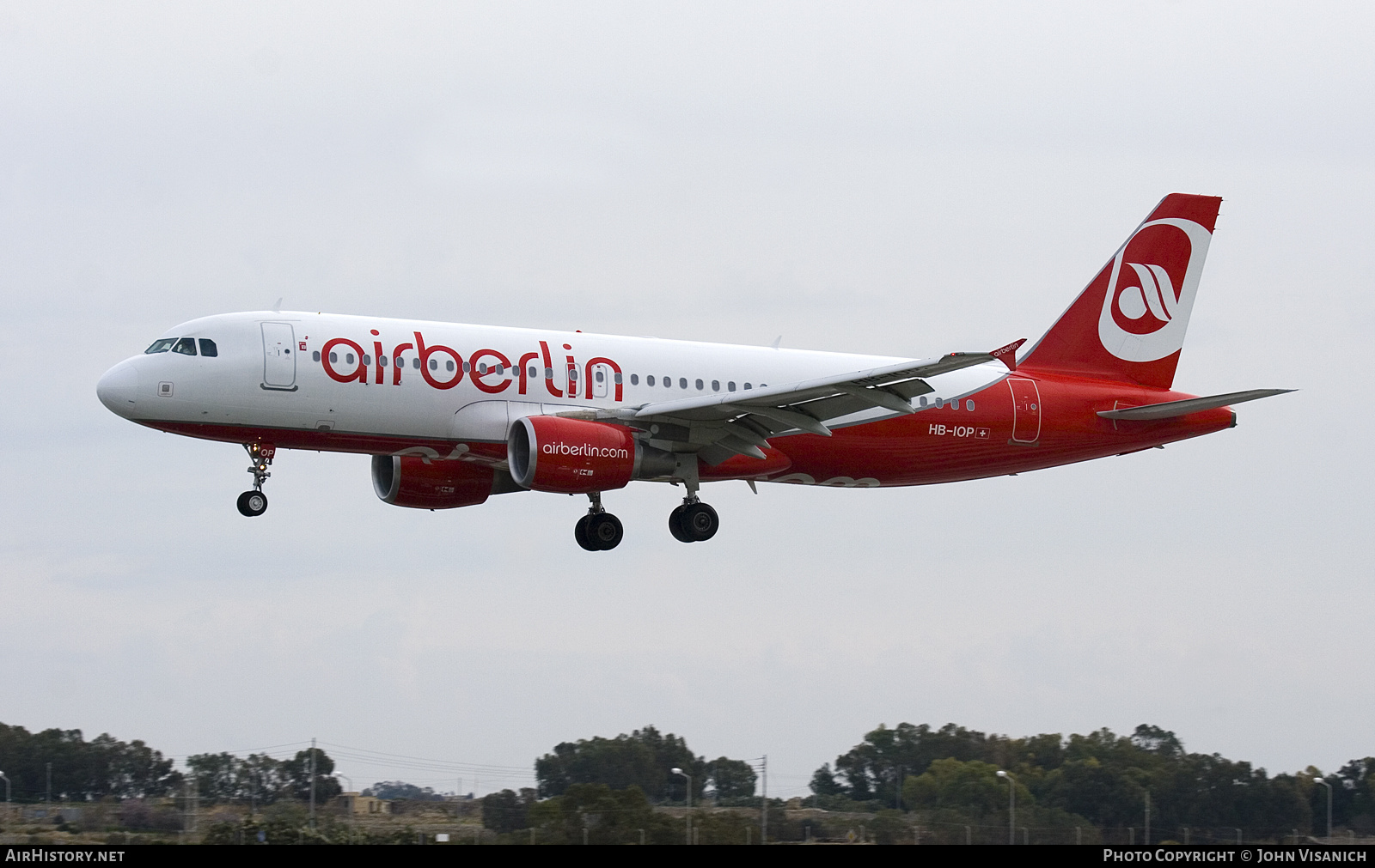 Aircraft Photo of HB-IOP | Airbus A320-214 | Air Berlin | AirHistory.net #610696
