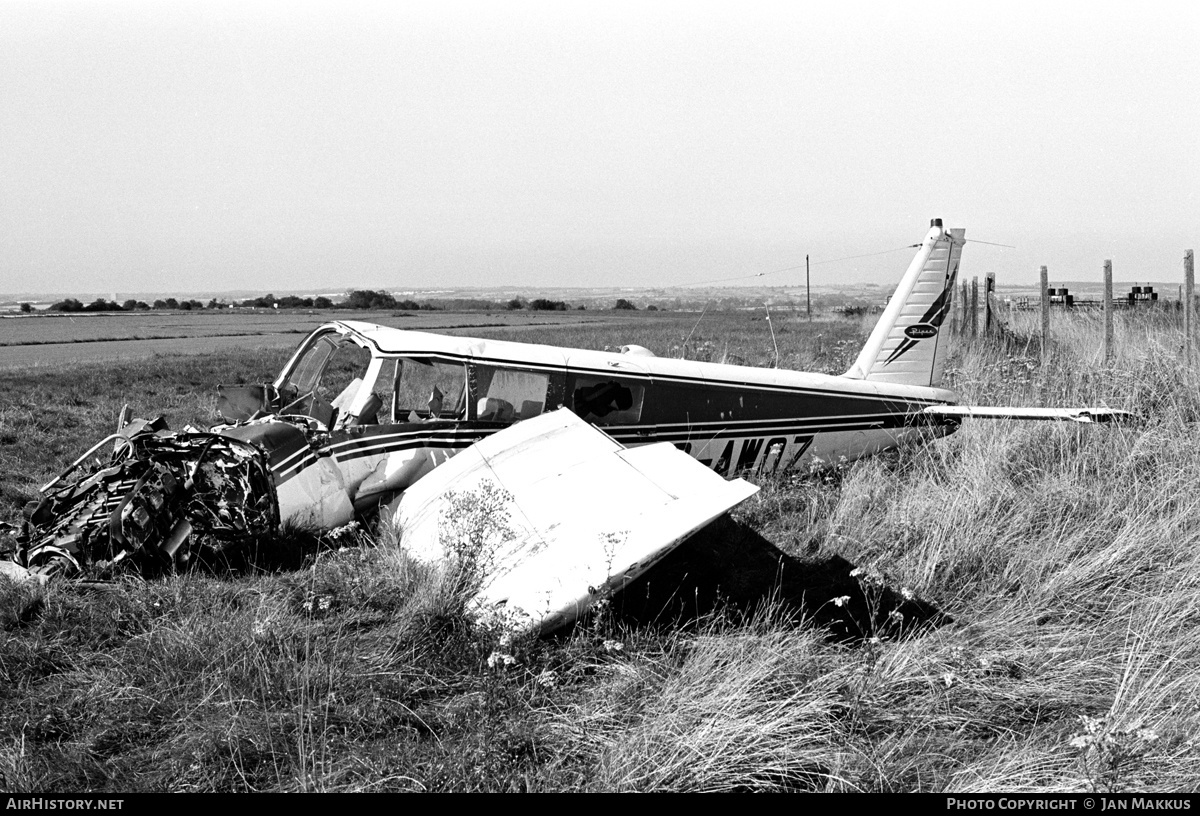 Aircraft Photo of G-AWOZ | Piper PA-32-260 Cherokee Six | AirHistory.net #610714