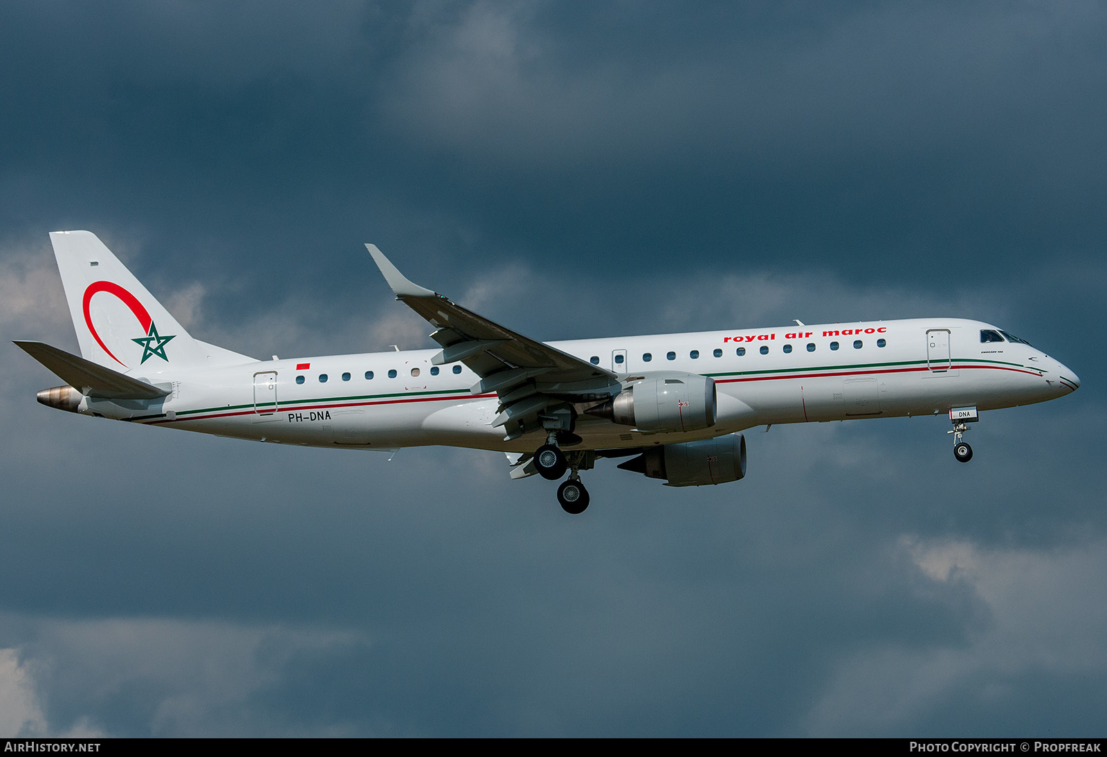 Aircraft Photo of PH-DNA | Embraer 190AR (ERJ-190-100IGW) | Royal Air Maroc - RAM | AirHistory.net #610797