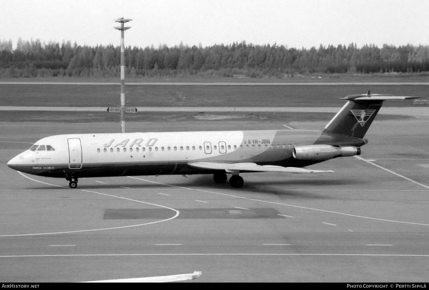 Aircraft Photo of YR-JBB | BAC 111-528FL One-Eleven | Jaro International | AirHistory.net #610808