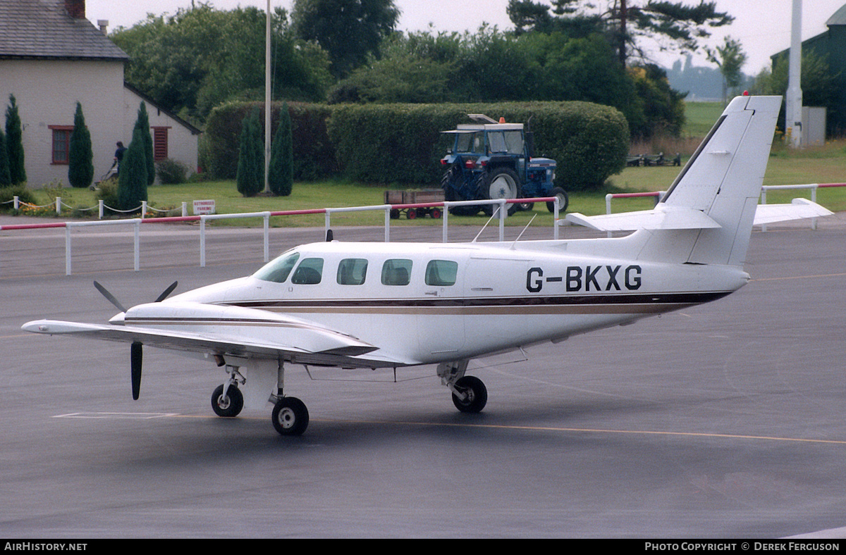 Aircraft Photo of G-BKXG | Cessna T303 Crusader | Sutton Windows | AirHistory.net #610852