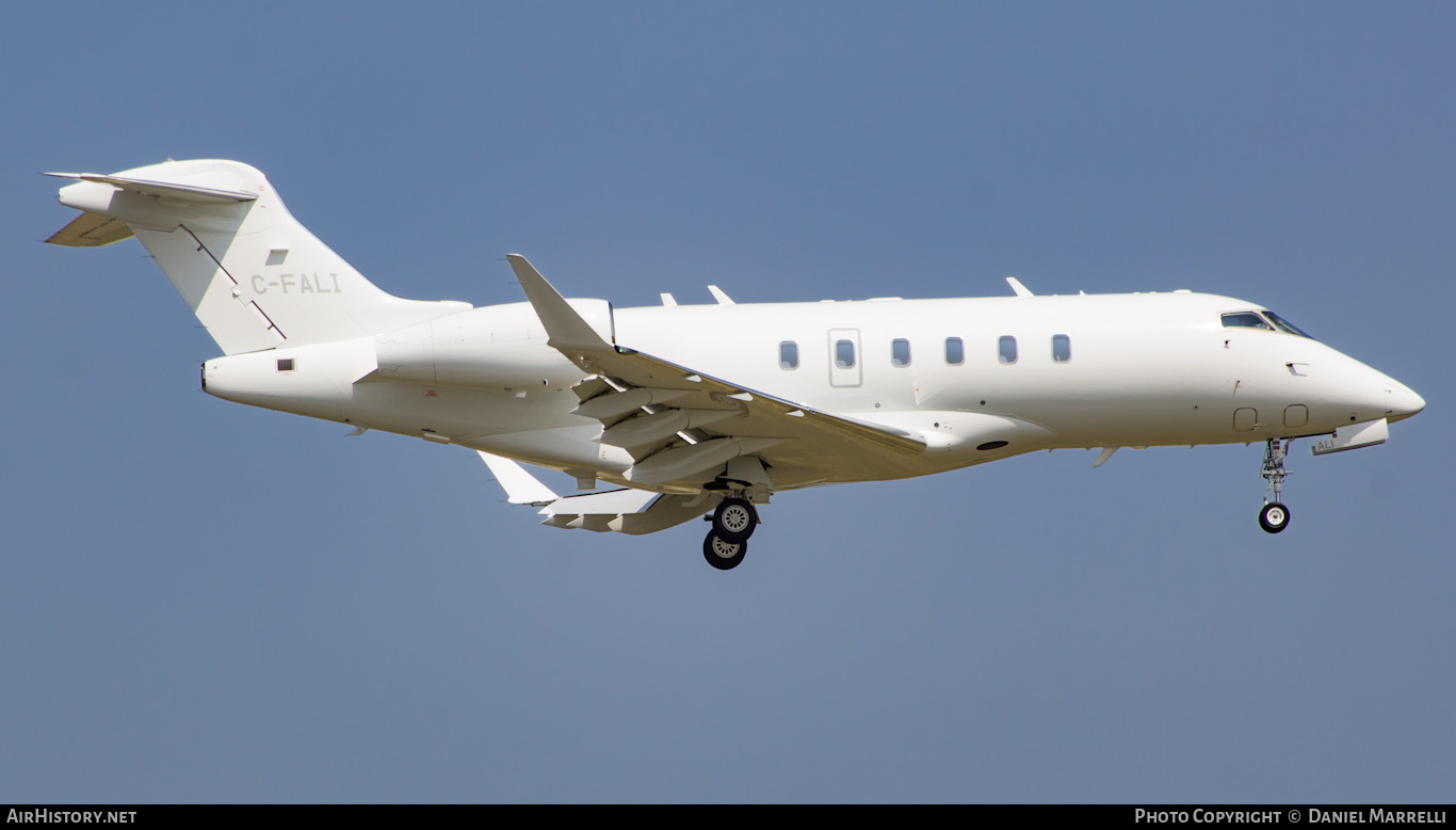 Aircraft Photo of C-FALI | Bombardier Challenger 350 (BD-100-1A10) | AirHistory.net #610912