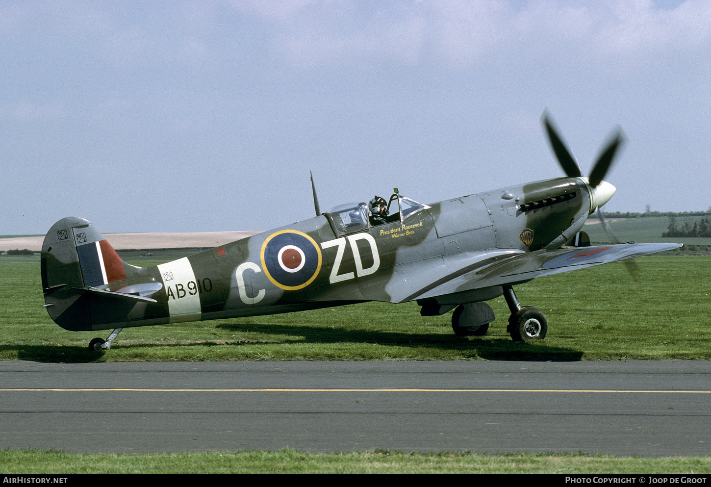Aircraft Photo of AB910 | Supermarine 349 Spitfire LF5B | UK - Air Force | AirHistory.net #610982