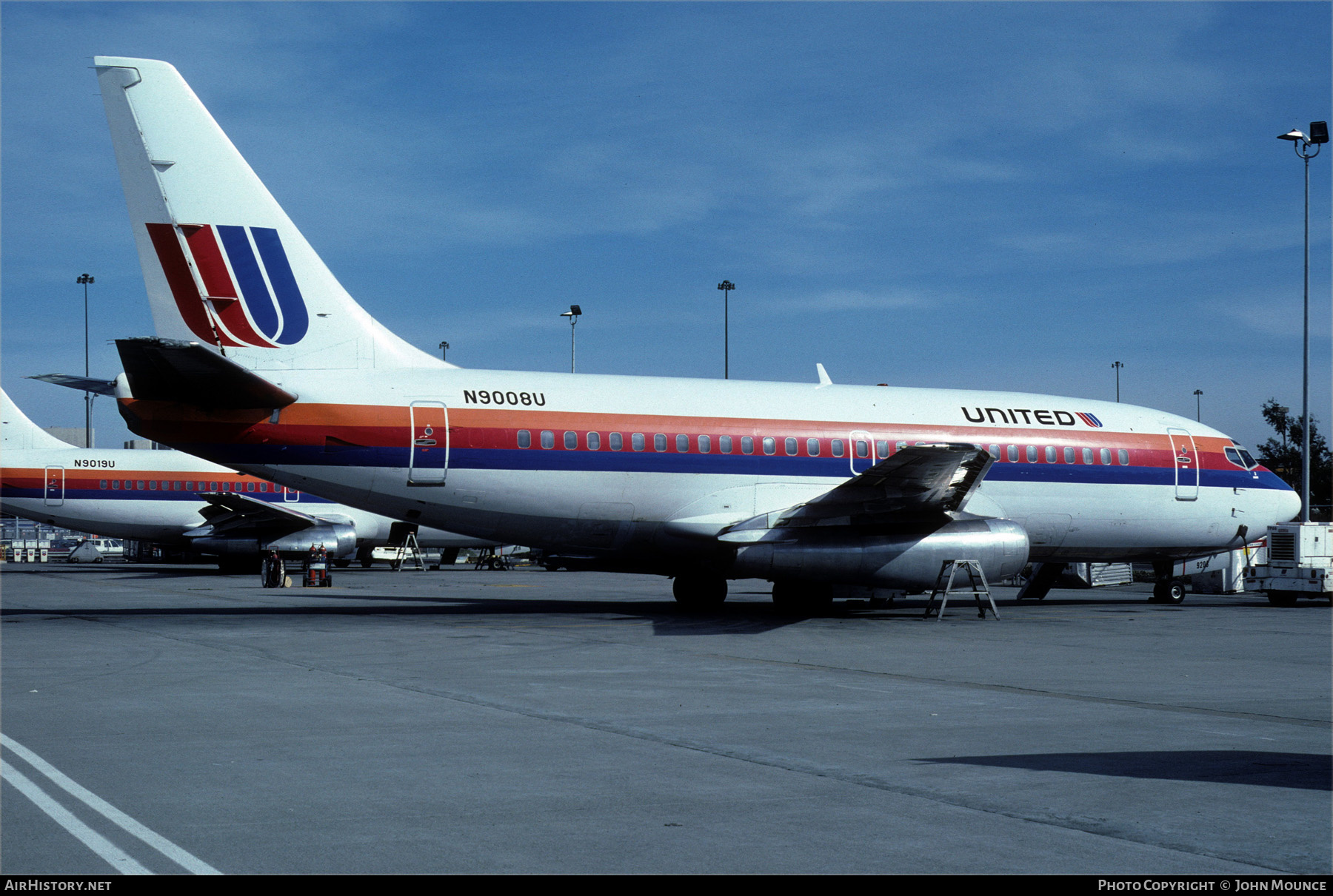 Aircraft Photo of N9008U | Boeing 737-222 | United Airlines | AirHistory.net #611000