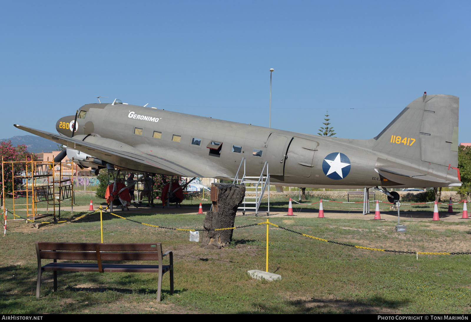 Aircraft Photo of EC-EJB / 41-18417 | Douglas C-47 Skytrain | USA - Air Force | AirHistory.net #611040