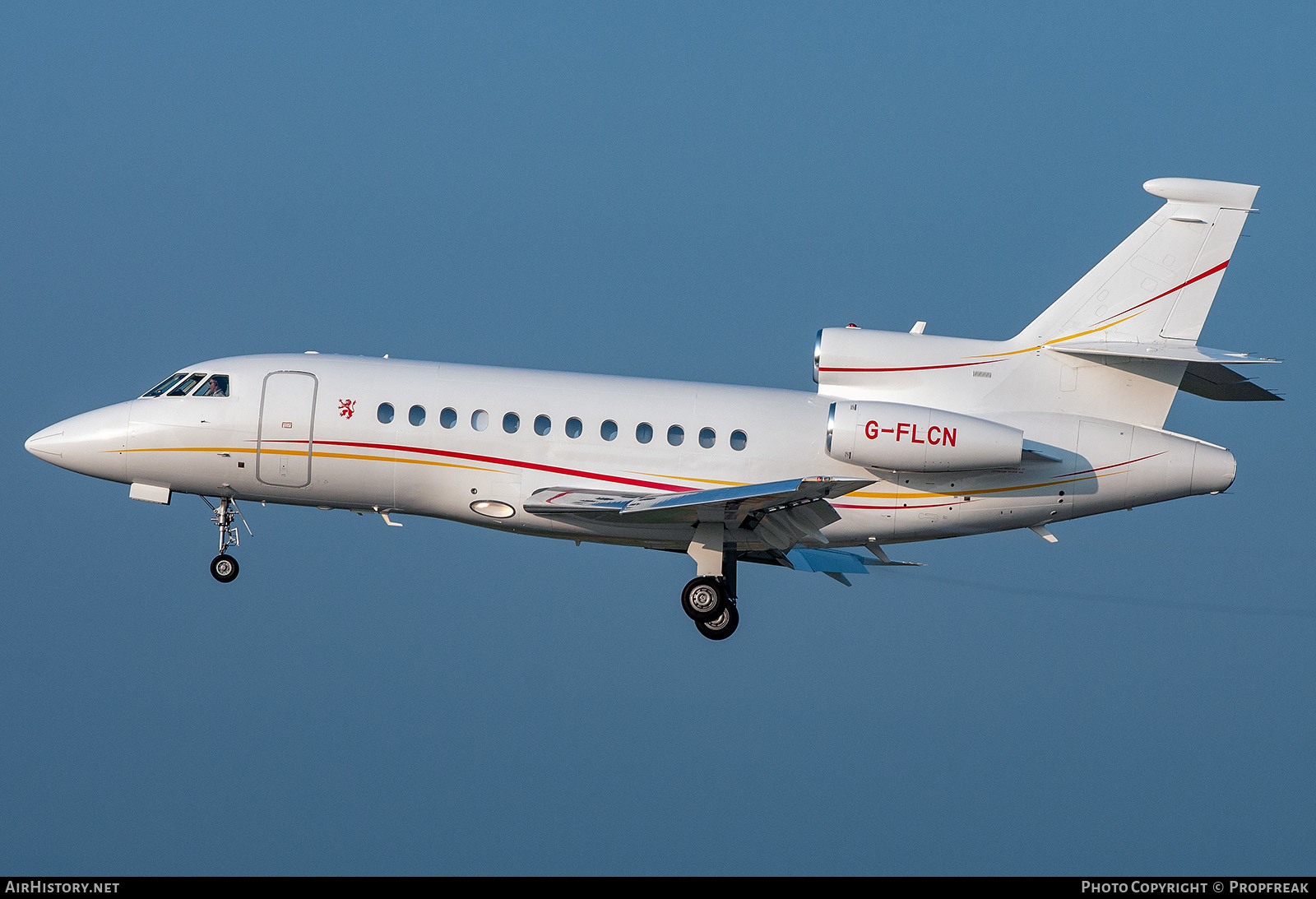 Aircraft Photo of G-FLCN | Dassault Falcon 900B | AirHistory.net #611056