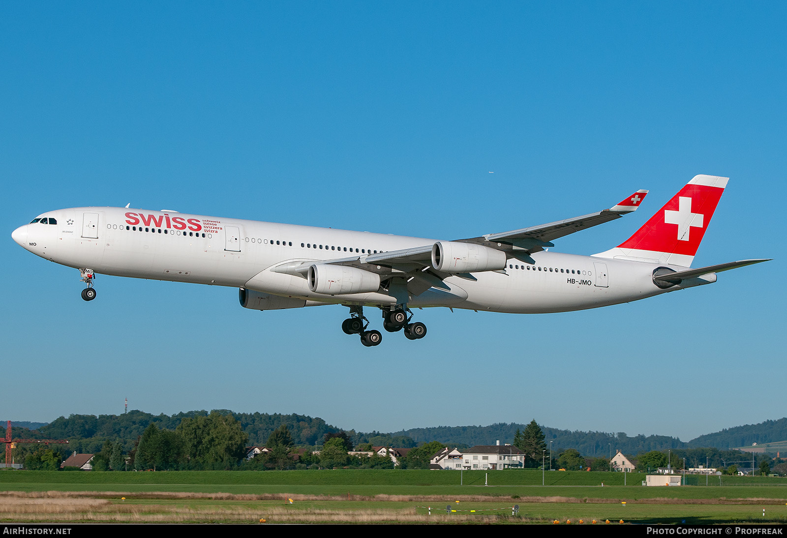 Aircraft Photo of HB-JMO | Airbus A340-313 | Swiss International Air Lines | AirHistory.net #611092