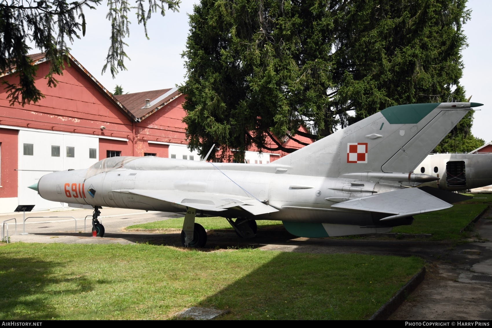 Aircraft Photo of 6911 | Mikoyan-Gurevich MiG-21PFM | Poland - Air Force | AirHistory.net #611311