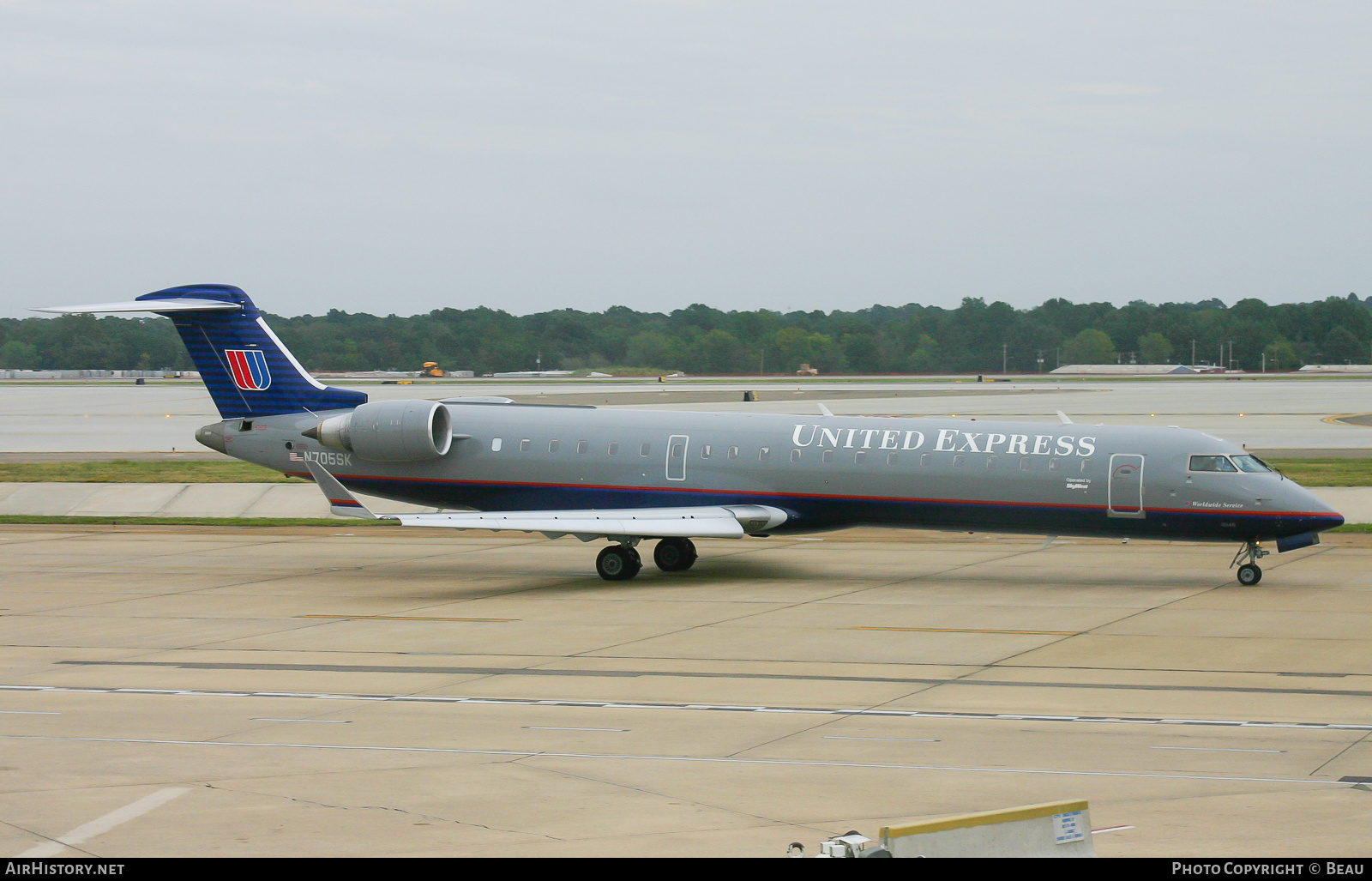 Aircraft Photo of N705SK | Bombardier CRJ-700 (CL-600-2C10) | United Express | AirHistory.net #611332
