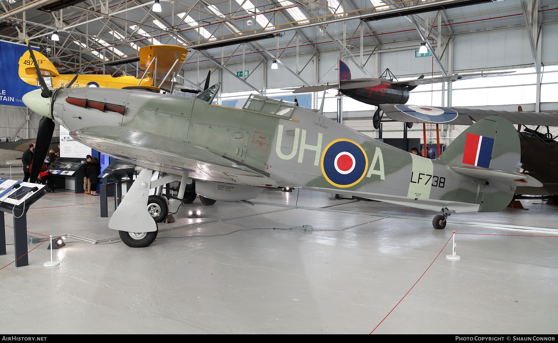 Aircraft Photo of LF738 | Hawker Hurricane Mk2C | UK - Air Force | AirHistory.net #611414