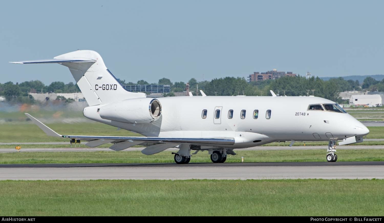 Aircraft Photo of C-GOXD | Bombardier Challenger 350 (BD-100-1A10) | AirHistory.net #611417