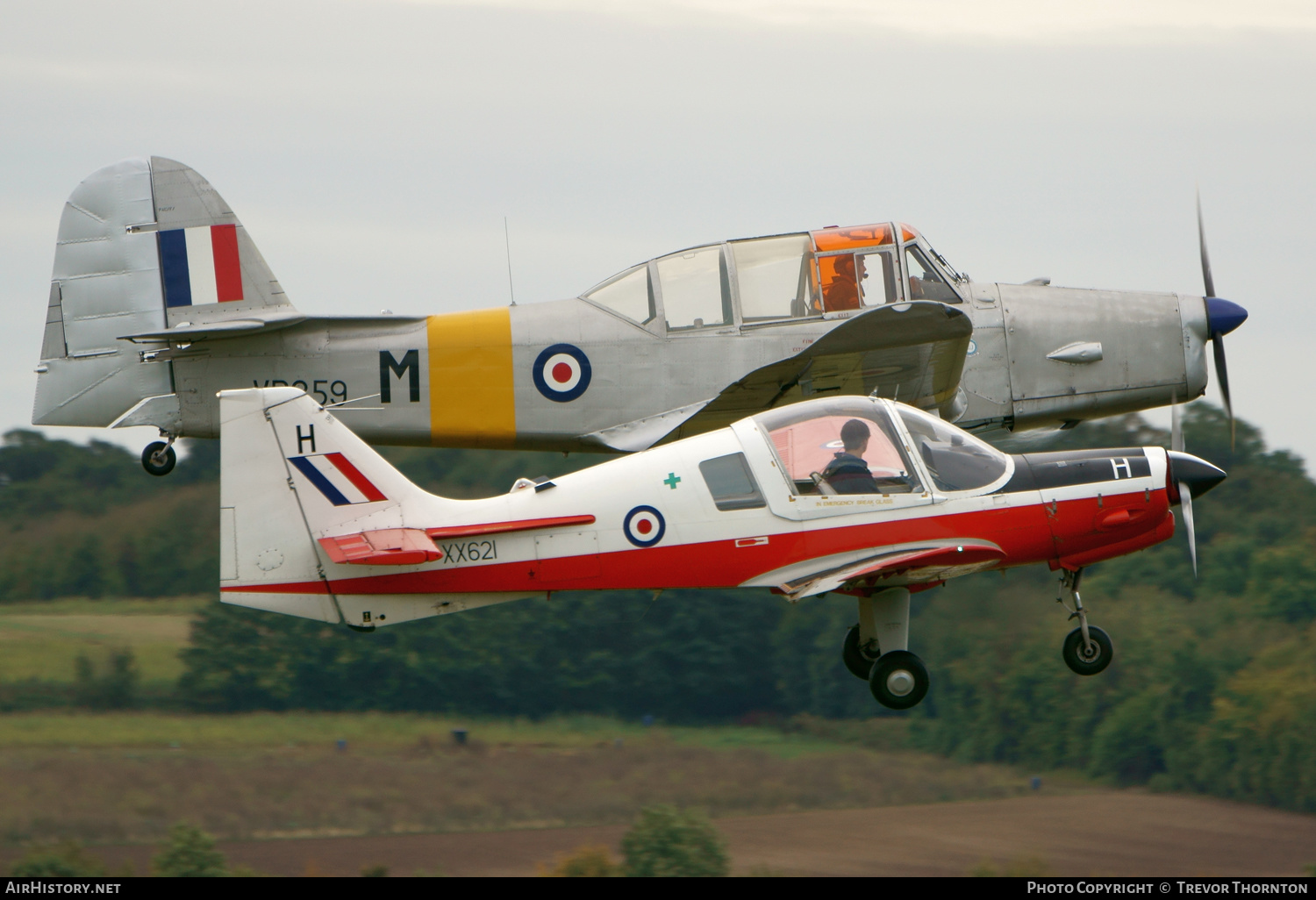 Aircraft Photo of G-CBEF / XX621 | Scottish Aviation Bulldog T1 | UK - Air Force | AirHistory.net #611484