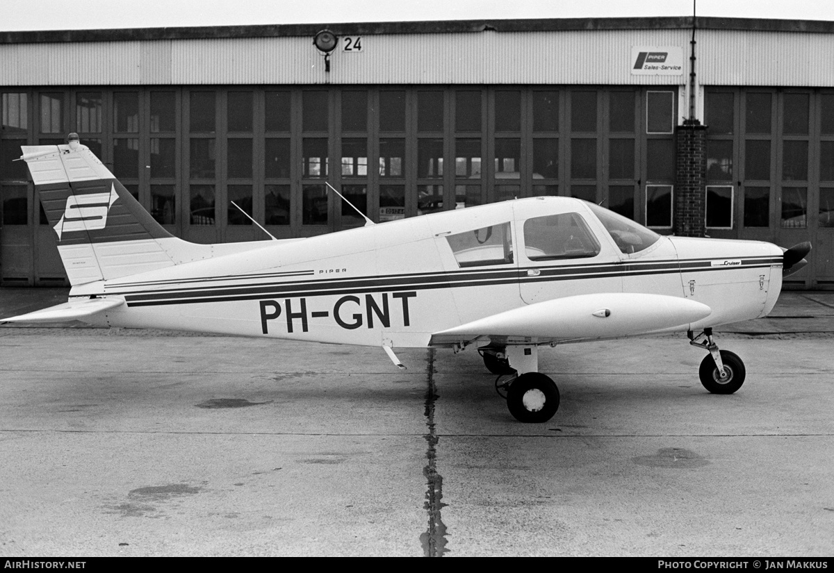 Aircraft Photo of PH-GNT | Piper PA-28-140 Cherokee Cruiser | Nationale Luchtvaart School - NLS | AirHistory.net #611515