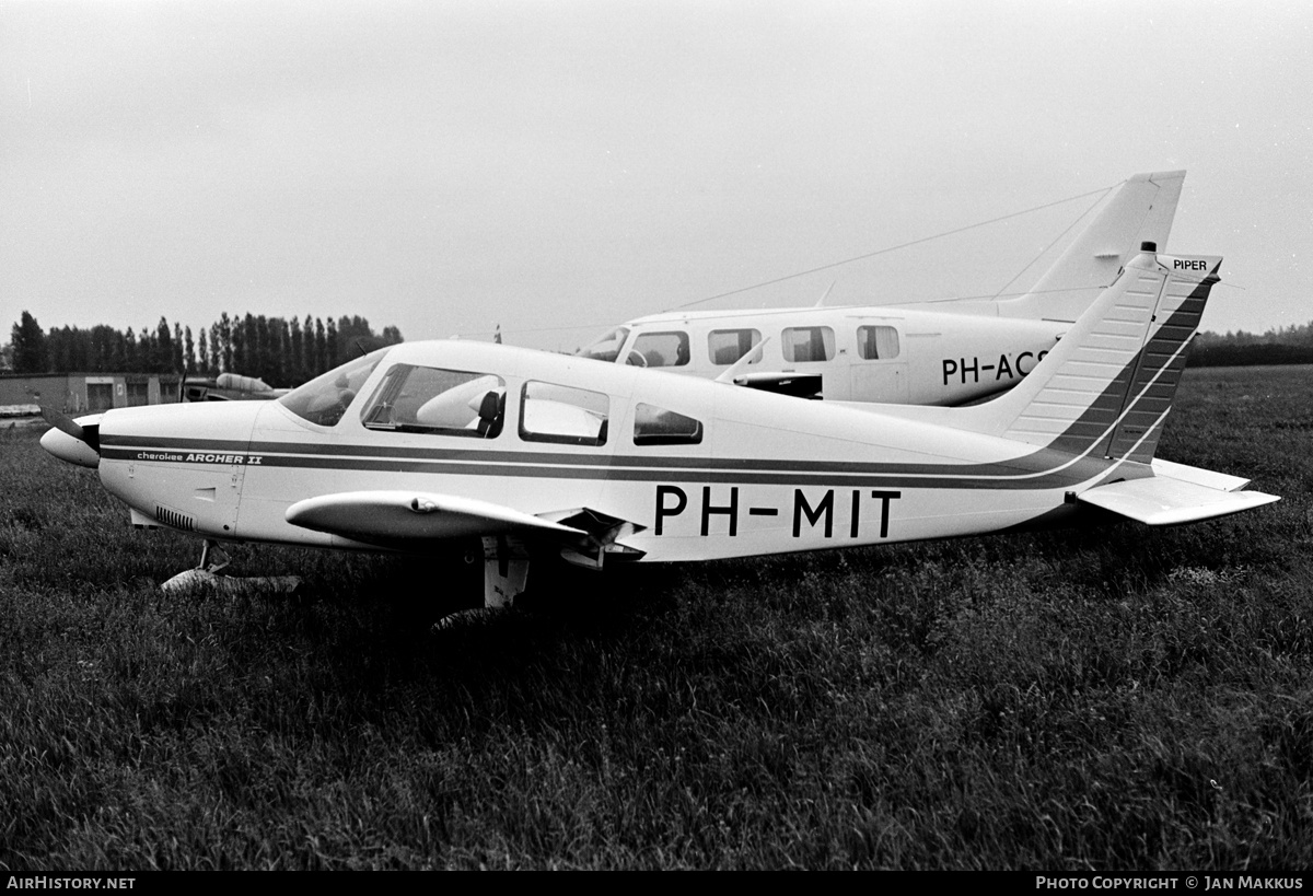 Aircraft Photo of PH-MIT | Piper PA-28-181 Archer II | AirHistory.net #611533