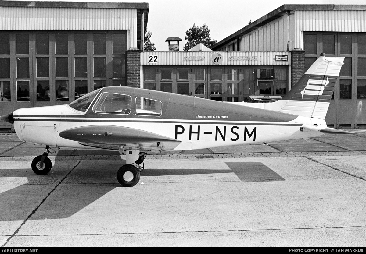 Aircraft Photo of PH-NSM | Piper PA-28-140 Cherokee Cruiser | Nationale Luchtvaart School - NLS | AirHistory.net #611546