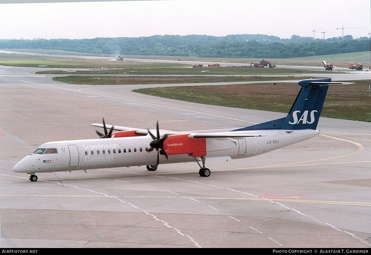 Aircraft Photo of LN-RDJ | Bombardier DHC-8-402 Dash 8 | Scandinavian Commuter - SAS | AirHistory.net #611559