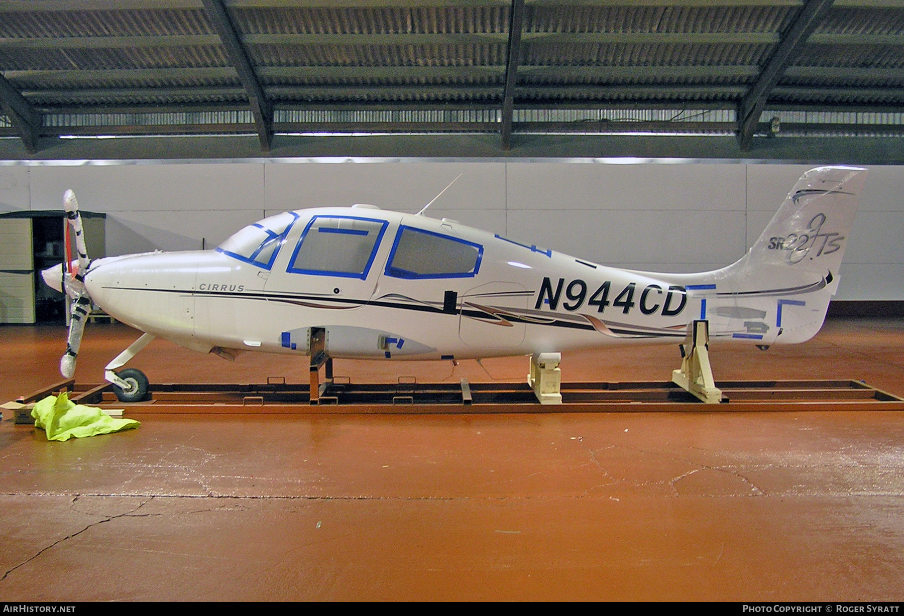 Aircraft Photo of N944CD | Cirrus SR-22 G2-GTS | AirHistory.net #611811