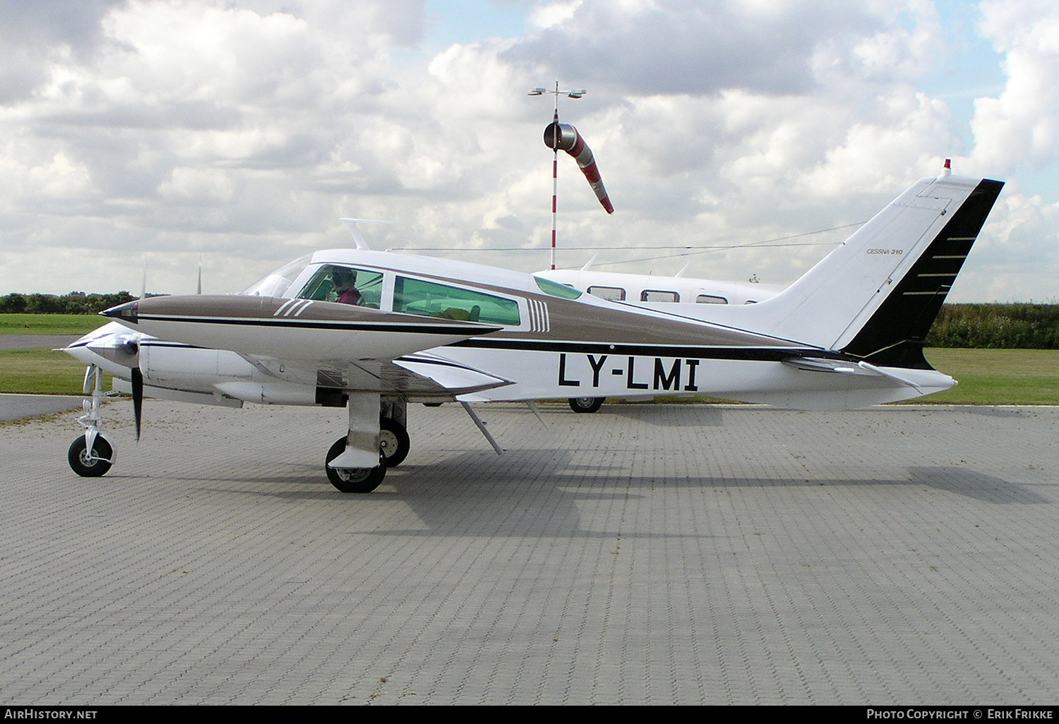 Aircraft Photo of LY-LMI | Cessna 310Q | AirHistory.net #611858
