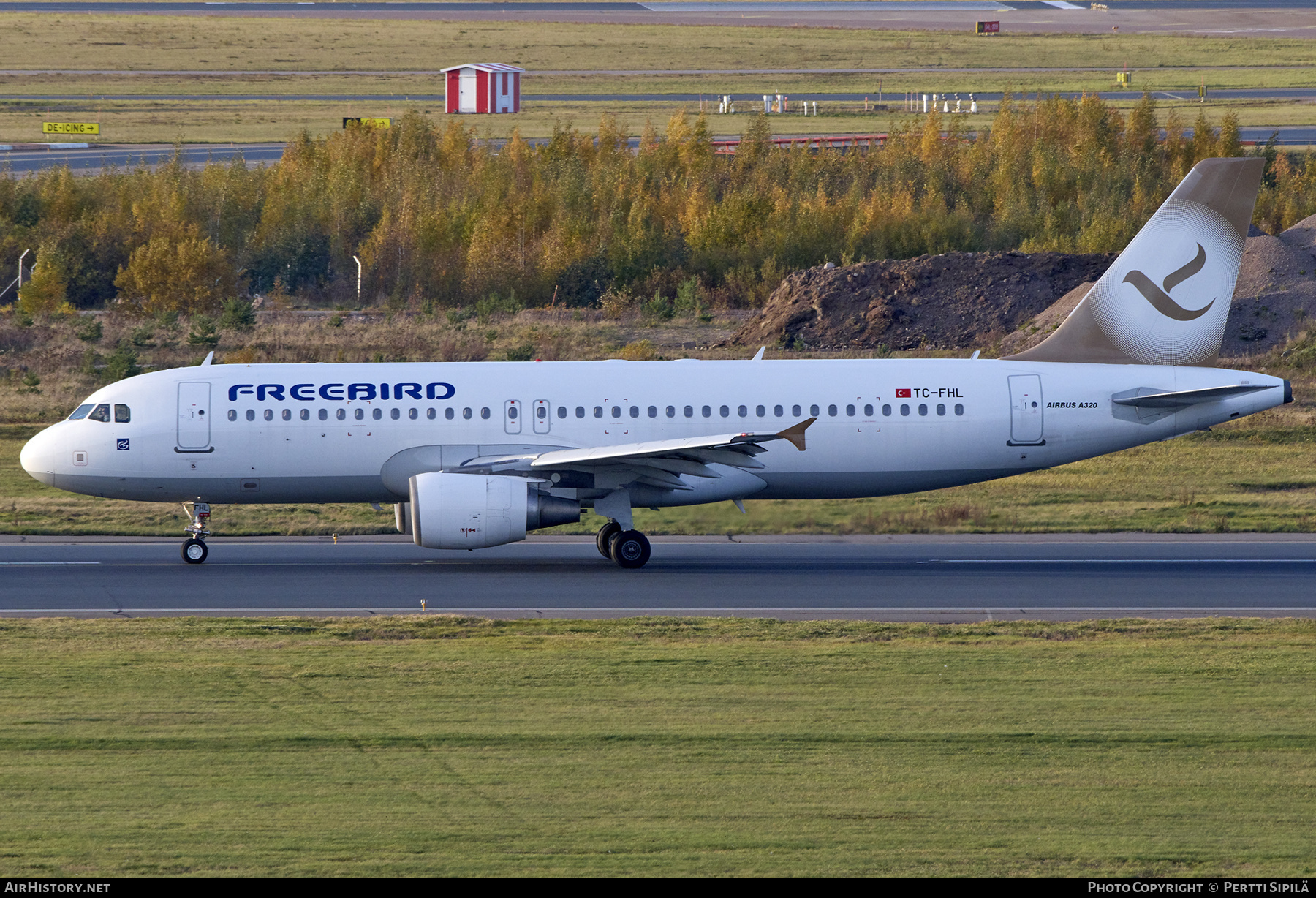 Aircraft Photo of TC-FHL | Airbus A320-214 | Freebird Airlines | AirHistory.net #611926