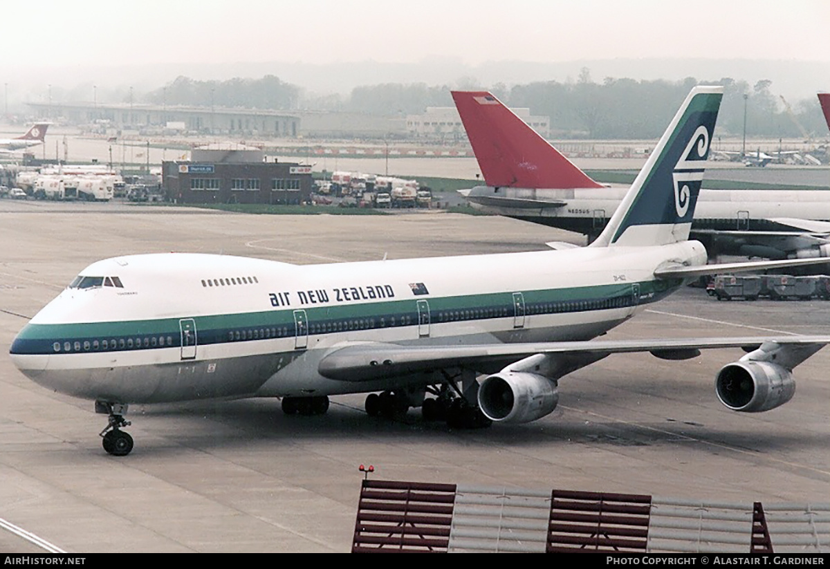 Aircraft Photo of ZK-NZZ | Boeing 747-219B | Air New Zealand | AirHistory.net #611978