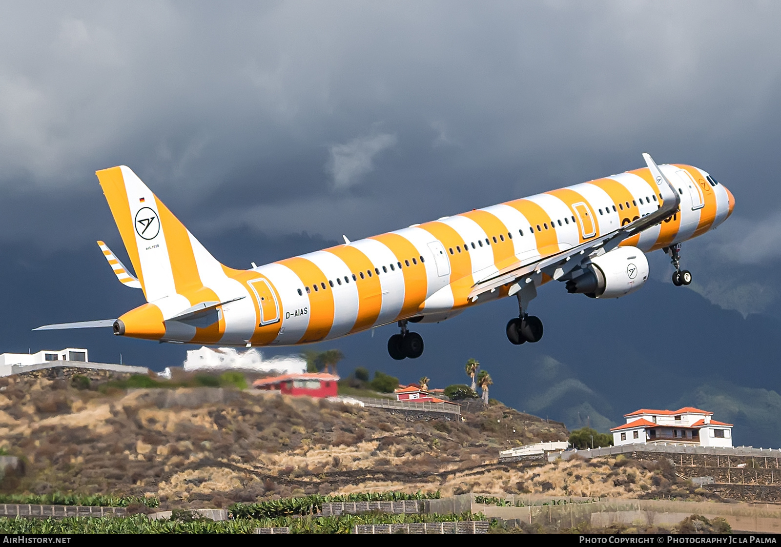 Aircraft Photo of D-AIAS | Airbus A321-211 | Condor Flugdienst | AirHistory.net #612009