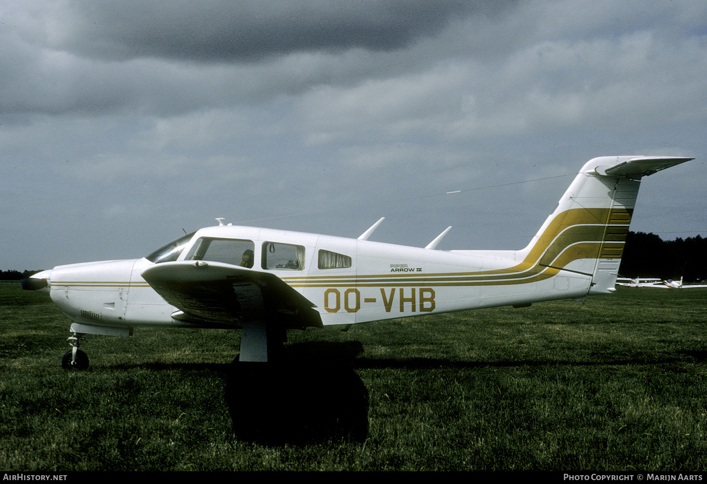 Aircraft Photo of OO-VHB | Piper PA-28RT-201 Cherokee Arrow IV | AirHistory.net #612055