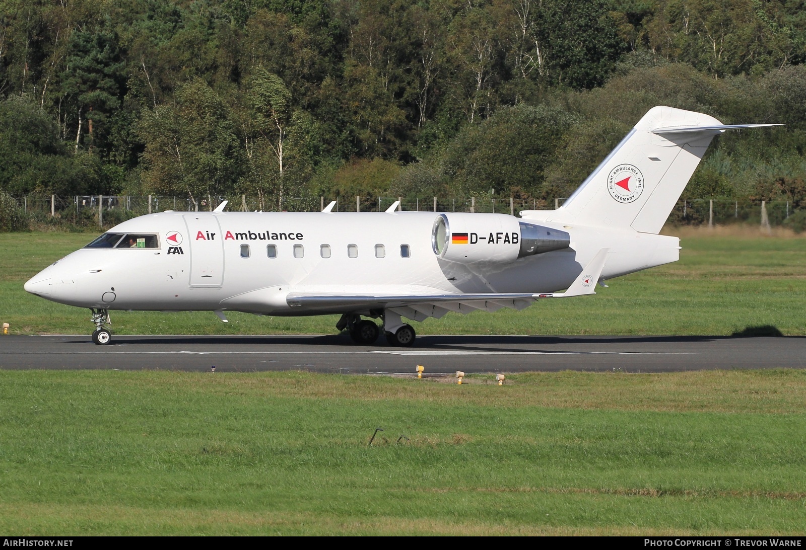 Aircraft Photo of D-AFAB | Bombardier Challenger 604 (CL-600-2B16) | FAI - Flight Ambulance International | AirHistory.net #612058